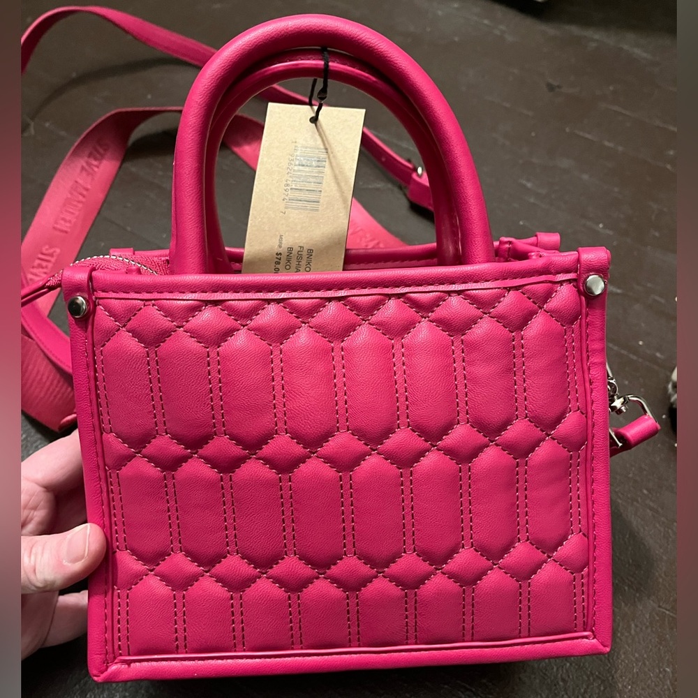 NWT Steve Madden fuschia Bniko hand or shoulder bag - Picture 3 of 7
